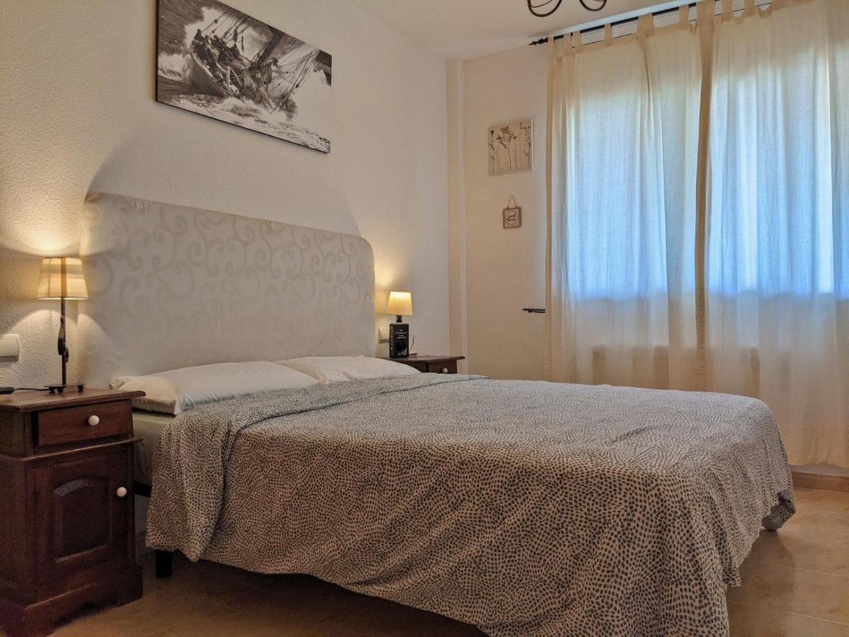 Apartamento Piscina Vilafortuny Apartment Кембрилс Екстериор снимка